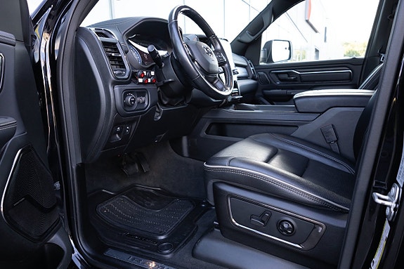 Dodge RAM 10 of 15