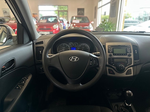 Hyundai i30 16 of 17