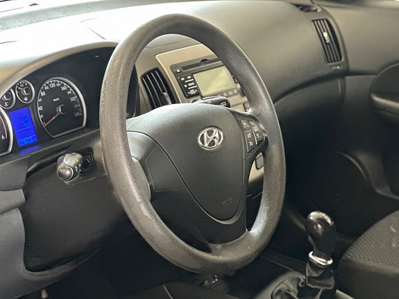 Hyundai i30 10 of 17