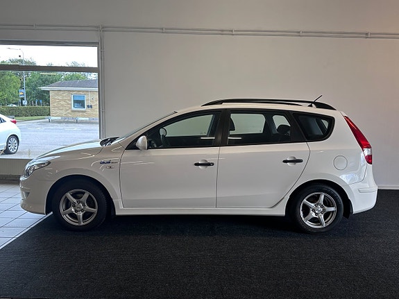 Hyundai i30 9 of 17