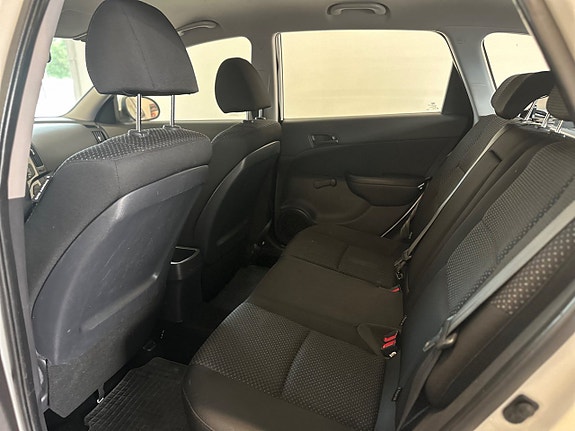Hyundai i30 14 of 17