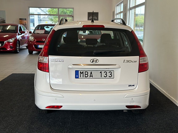 Hyundai i30 3 of 17