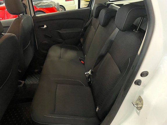 Dacia Logan 13 of 14