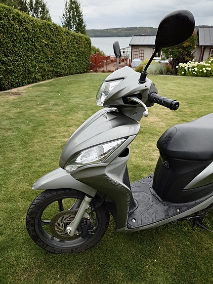 Honda NSC50 2 of 5
