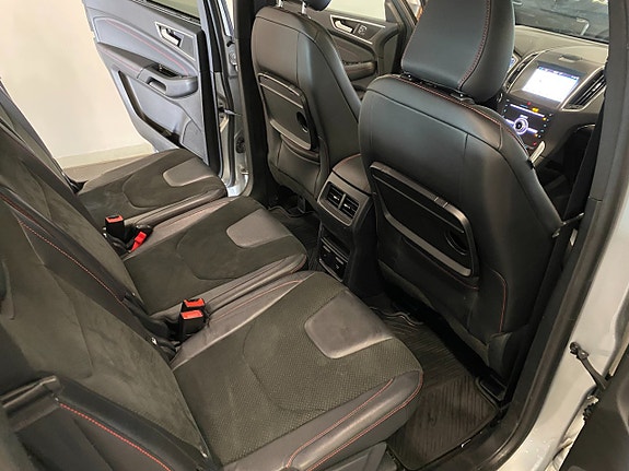 Ford S-MAX 17 of 24
