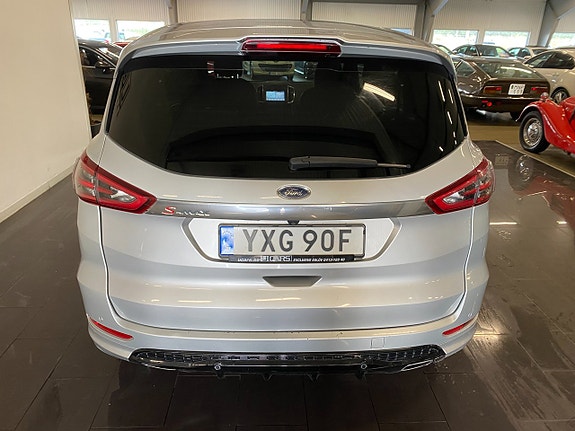 Ford S-MAX 5 of 24