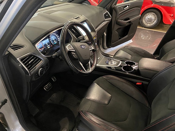 Ford S-MAX 15 of 24