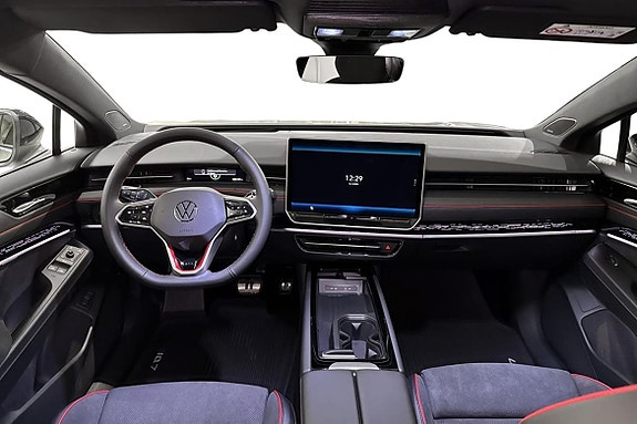 Volkswagen ID.7 5 of 8