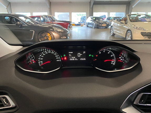 Peugeot 308 24 of 25