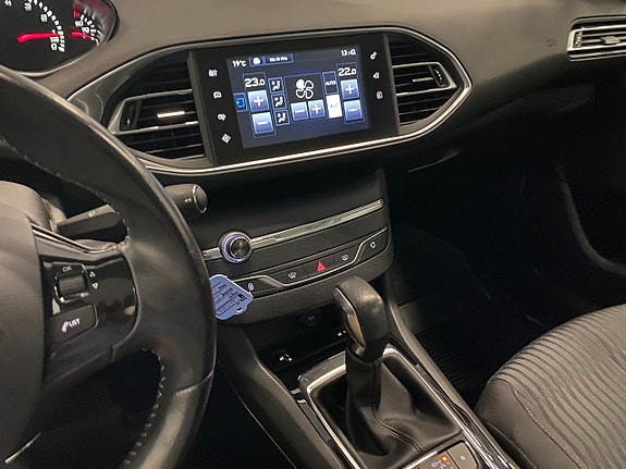 Peugeot 308 25 of 25