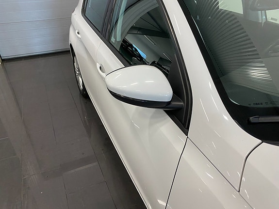 Peugeot 308 7 of 25