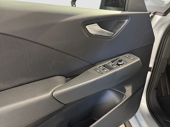 Volkswagen ID.3 Neo 8 of 11