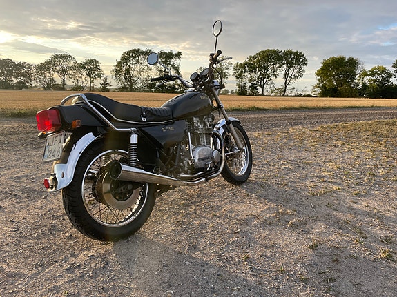 Kawasaki Z 750-B 3 of 5