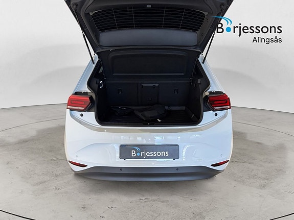 Volkswagen ID.3 Neo 12 of 12