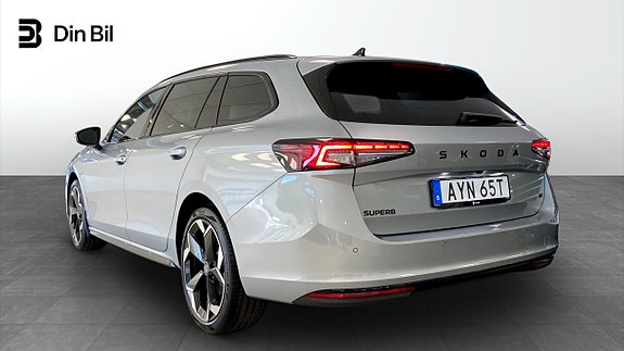 Skoda Superb 3 of 24