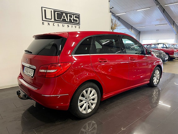 Mercedes-Benz B180 3 of 15