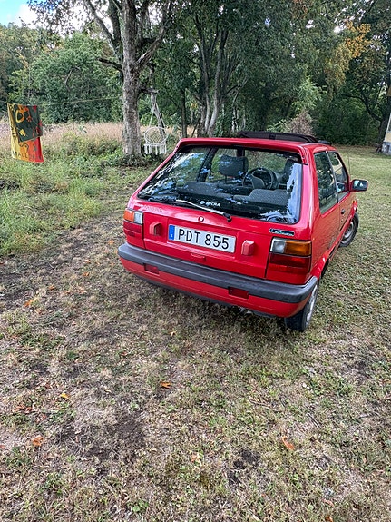 Nissan Micra 4 of 10