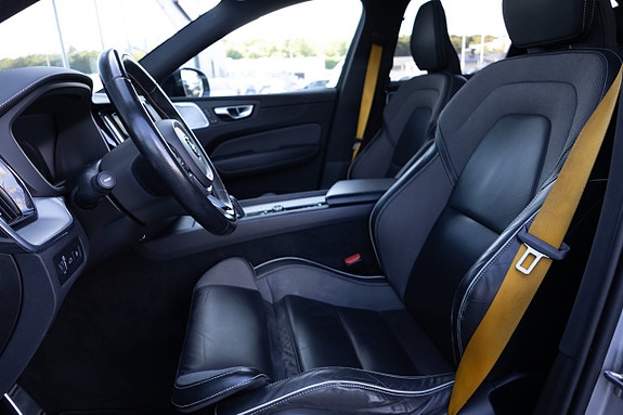 Volvo XC60 14 of 16