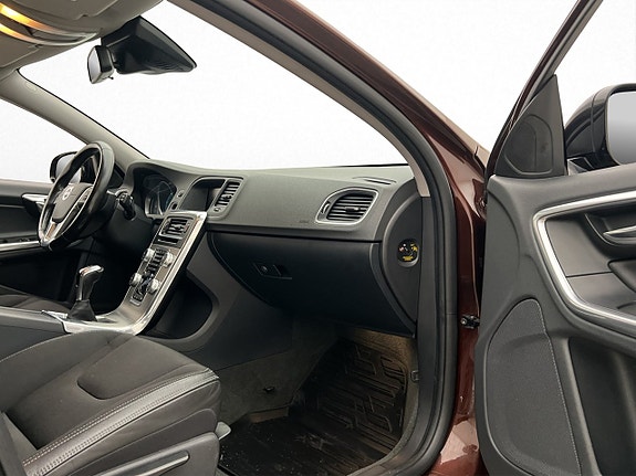 Volvo V60 Cross Country 22 of 28
