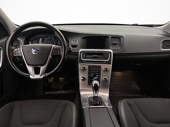 Volvo V60 Cross Country 12 of 28