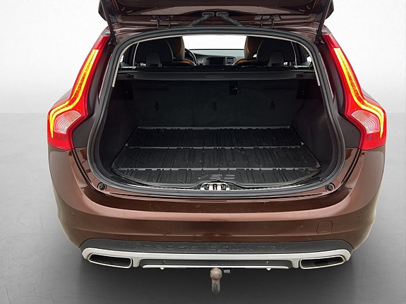 Volvo V60 Cross Country 24 of 28