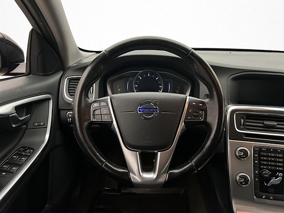 Volvo V60 Cross Country 13 of 28