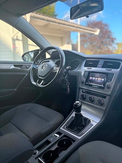 Volkswagen Golf VII 5 of 7