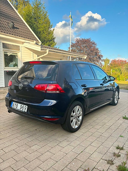 Volkswagen Golf VII 3 of 7