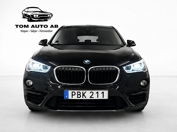 BMW X1 2 of 28
