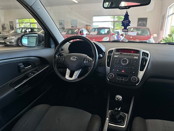 Kia Ceed 12 of 20