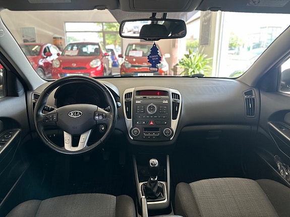 Kia Ceed 17 of 20