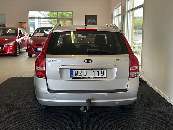 Kia Ceed 3 of 20