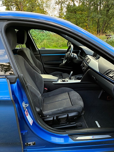 BMW 320d 8 of 14