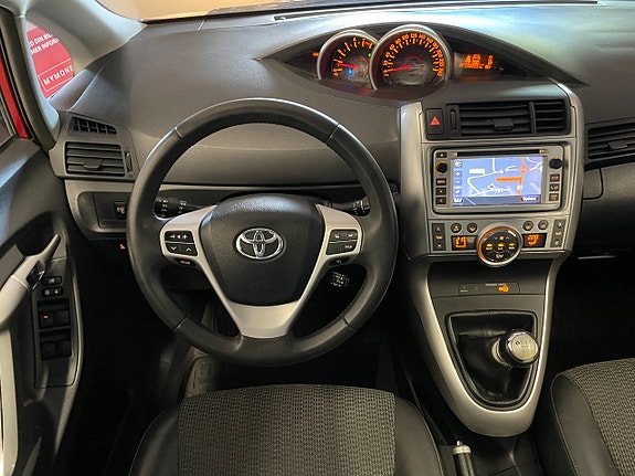 Toyota Verso 9 of 30