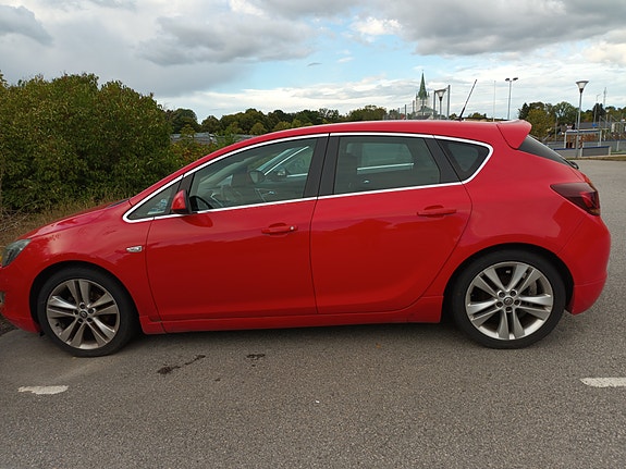 Opel Astra 2 of 2