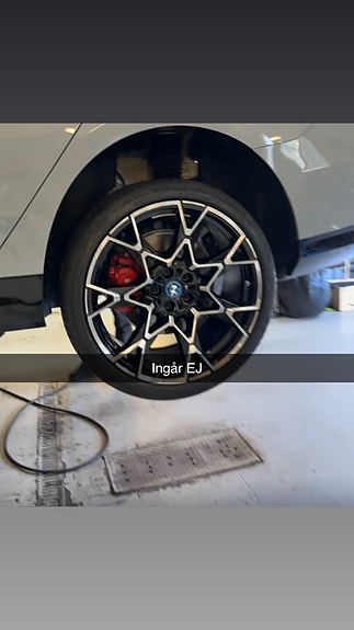 BMW i5 5 of 5