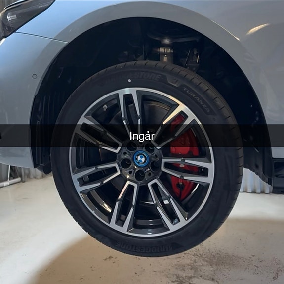 BMW i5 4 of 5