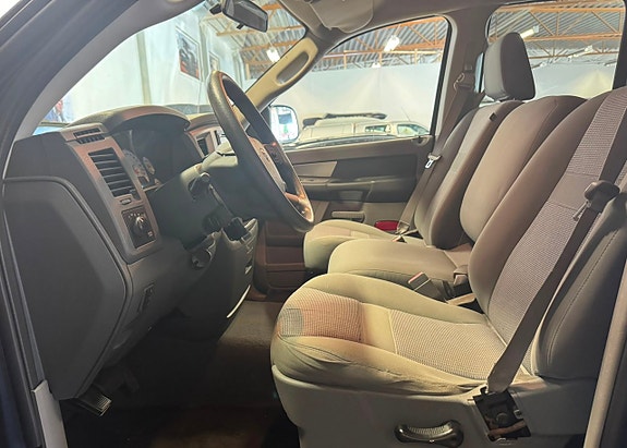 Dodge RAM 1500 16 of 22