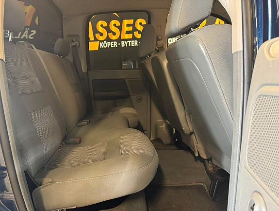 Dodge RAM 1500 18 of 22
