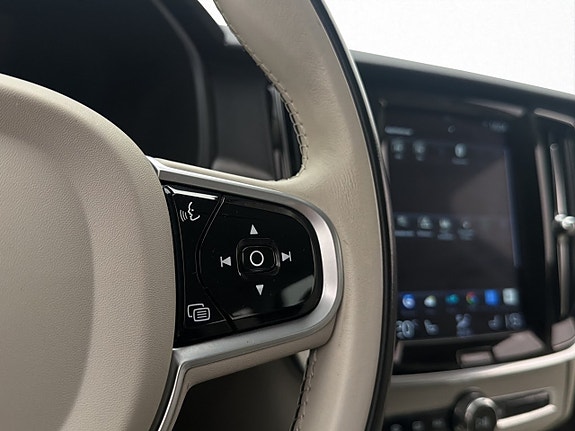 Volvo V90 Cross Country 22 of 30