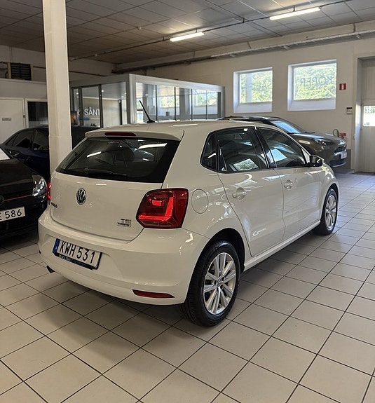 Volkswagen Polo 3 of 13