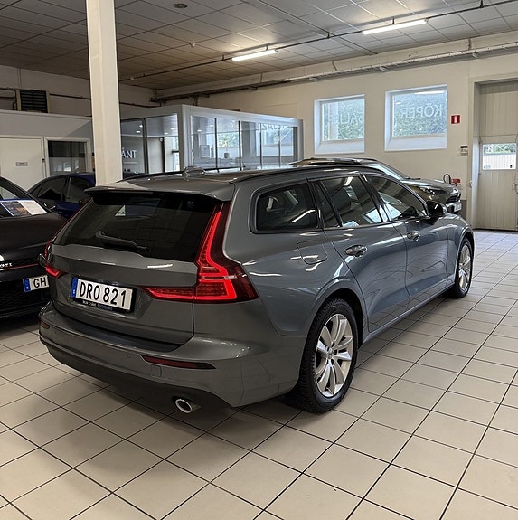 Volvo V60 3 of 16