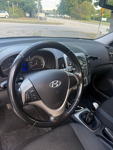 Hyundai i30 3 of 4