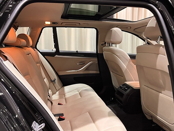 BMW 520d 15 of 17