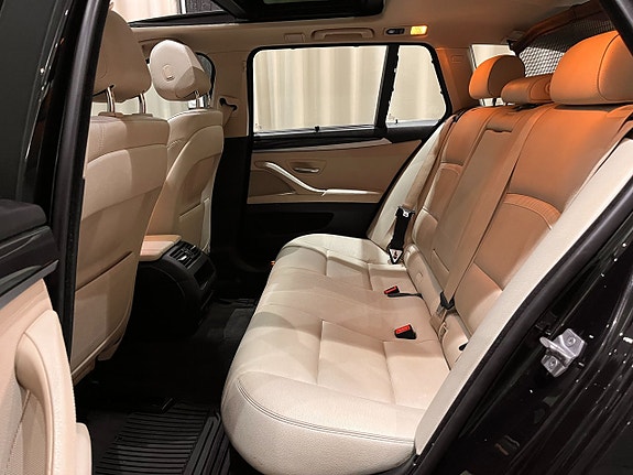 BMW 520d 13 of 17