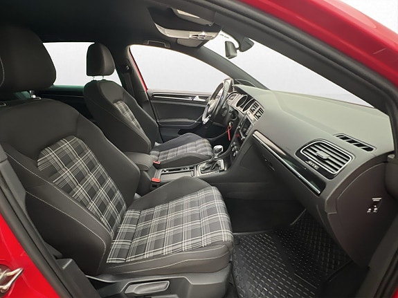 Volkswagen Golf I 11 of 24