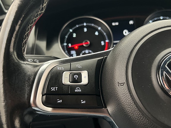 Volkswagen Golf I 17 of 24