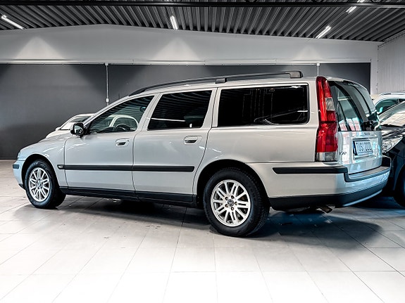 Volvo V70 5 of 14