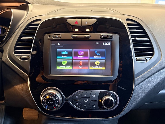 Renault Captur 14 of 22
