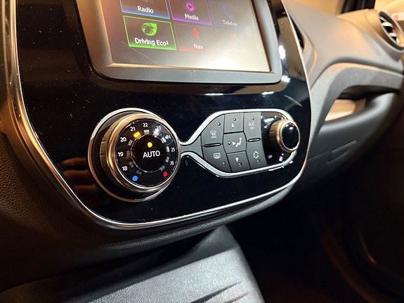 Renault Captur 18 of 22